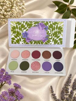 Ace Beauté Violet Sage Eyeshadow Palette