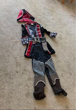pirate costume / Disfraz De Pirata