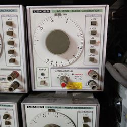 AUDIO GENERATOR  LAG-120B