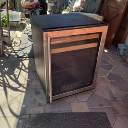 Uline Vine Cooler For Project Incubator Proofer Seed Starter