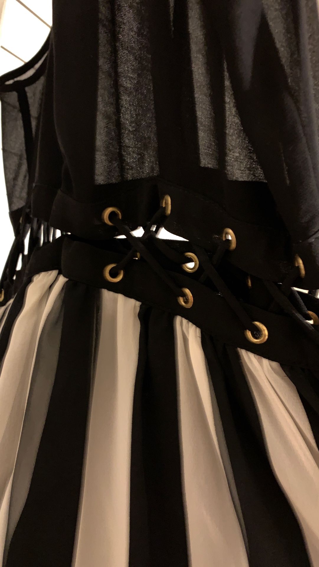 Dress M