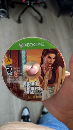 Grand Theft Auto V Xbox One Disc