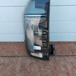 2025-2026 Chevy Tahoe Rear Led Taillight 