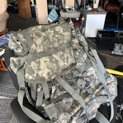 Army Back Pack Like New 
