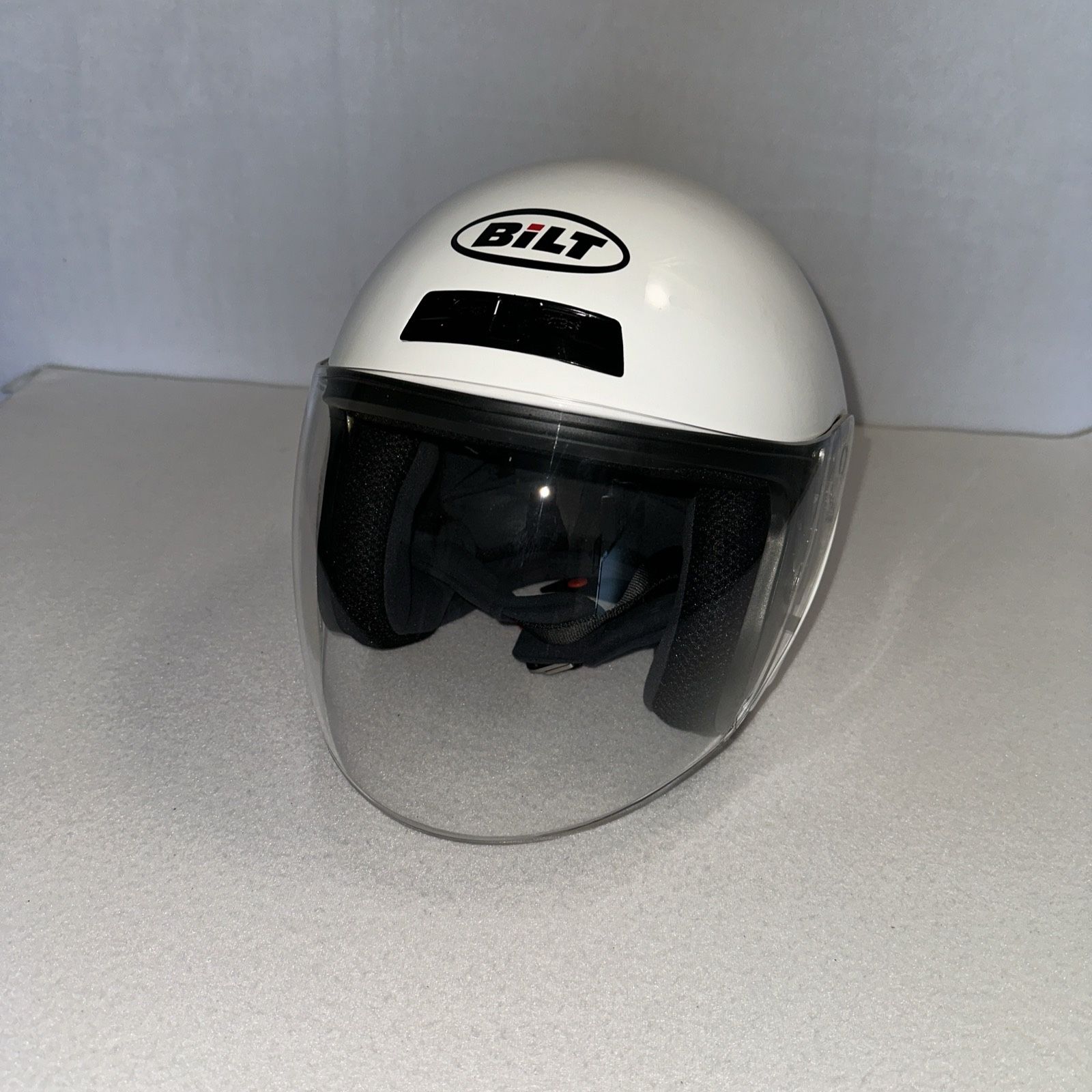 Bilt Motorcycle Helmet Size Medium 16 White Face Shield Padded Vents ATV Drawstring Dust Cover Bag