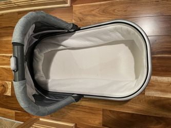 Uppa Baby V2 Bassinet 