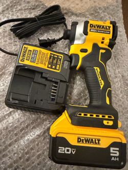 DEWALT Impact drill atomic with battery 4H and charger