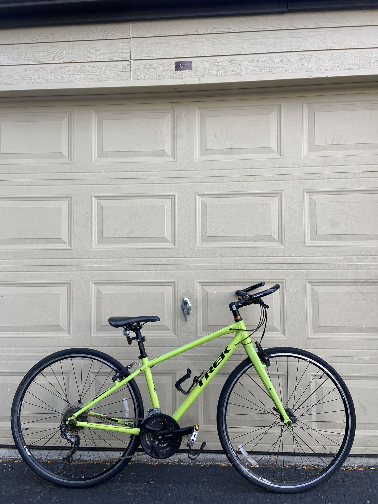 Trek 7.3 FX Hybrid Bike – 15” Frame - Aluminium Fitness Bicycle