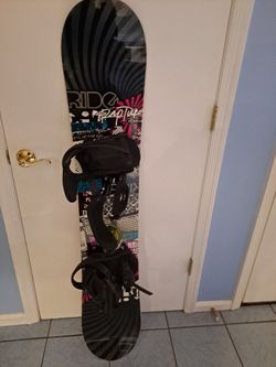 Ride Rapture Snowboard W/ Burton Lexa Mens Bindings (Medium)