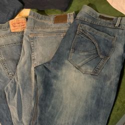 LEVIS Y OTRAS MARCAS 36x32 