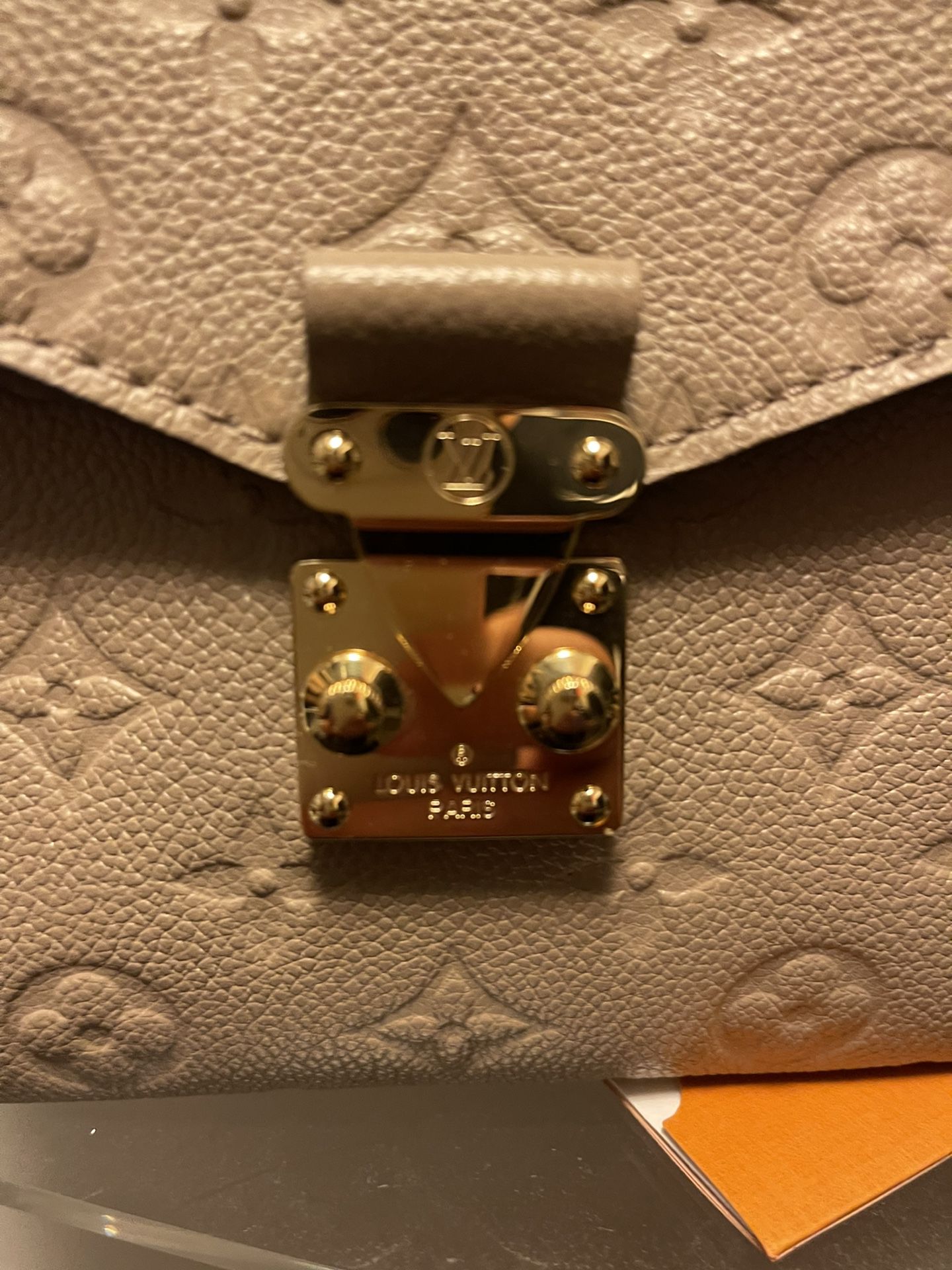 Louis Vuitton Pochette Metis MM *SOLD OUT* for Sale in Leander, TX - OfferUp