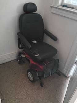 JAZZY ELITE ES Power wheelchair