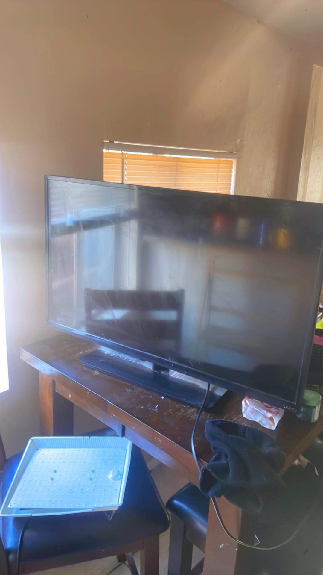43” TV