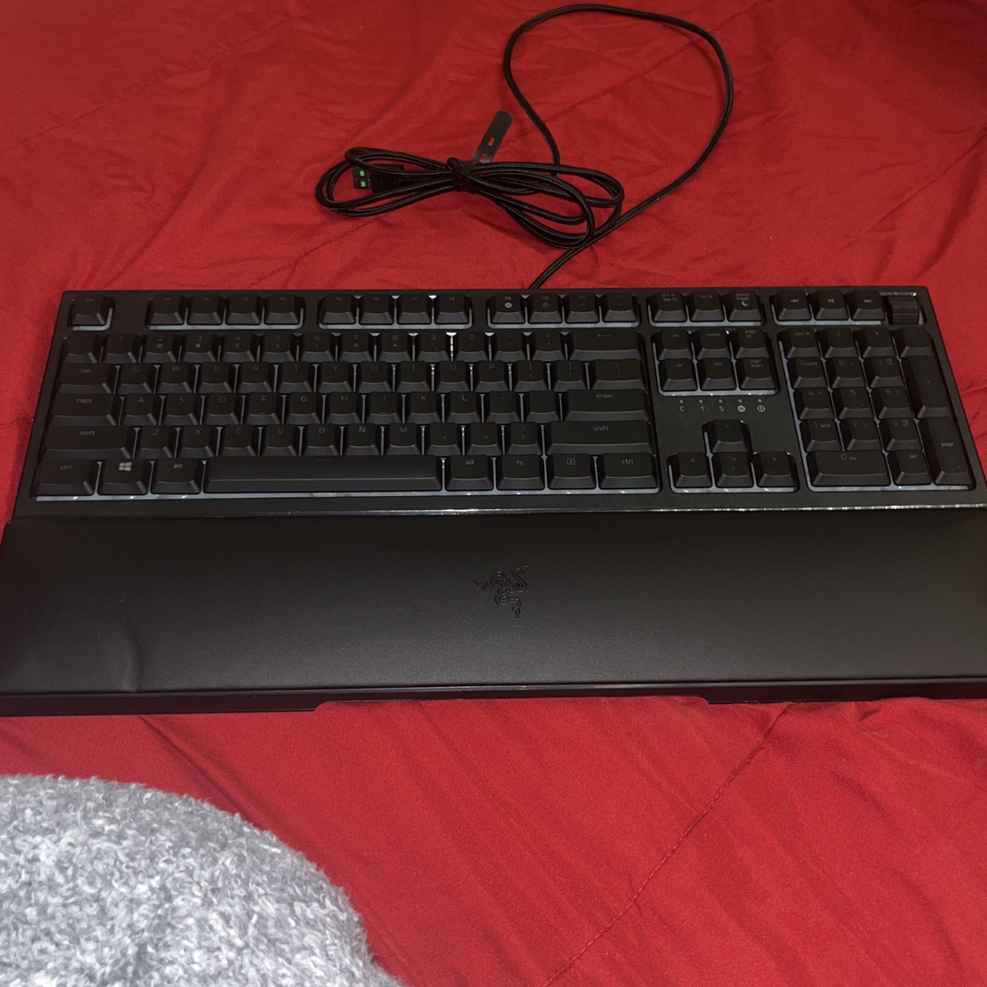 Razer ornata V2 keyboard