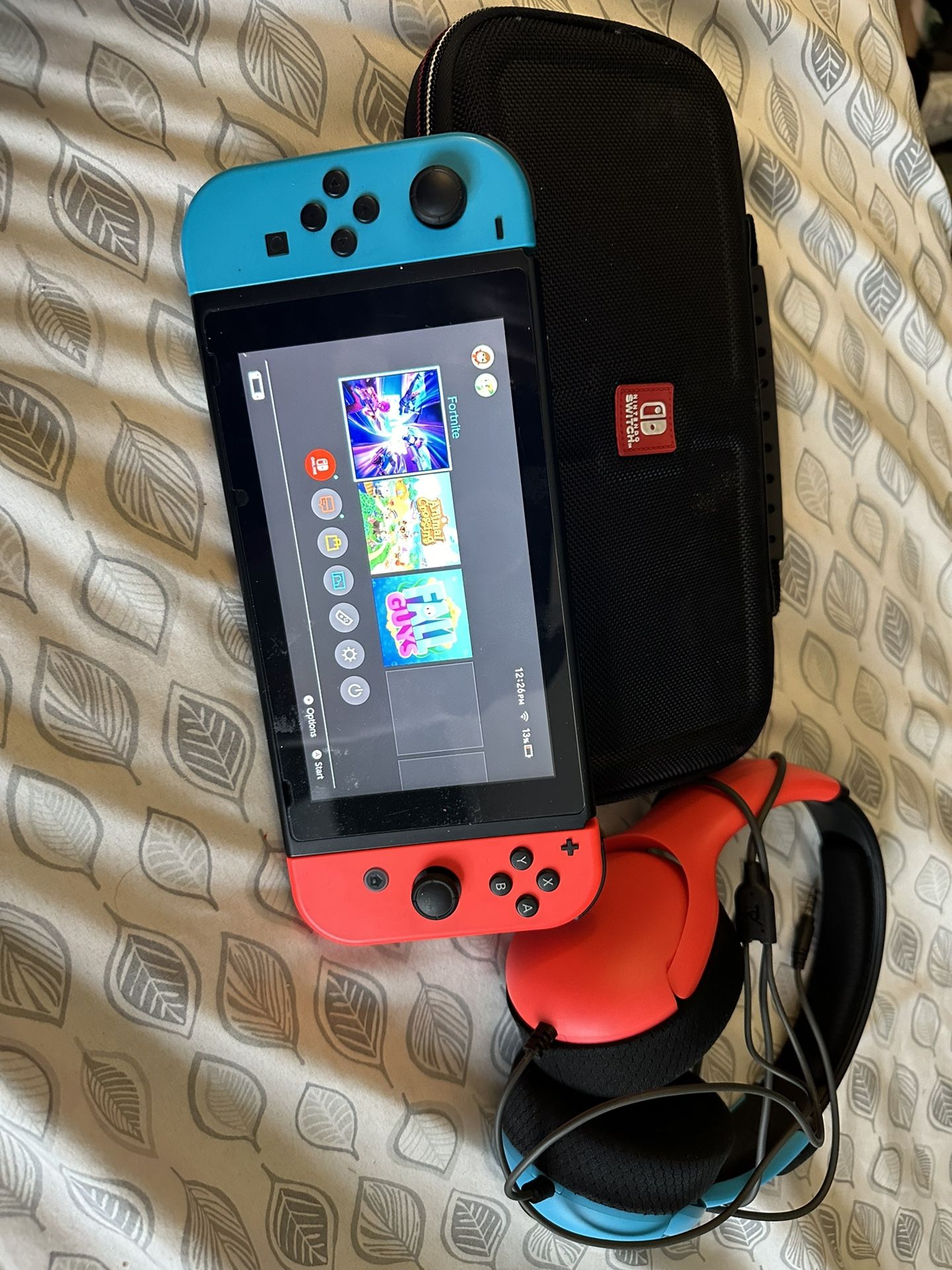 Nintendo Switch 