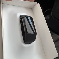 Fitbit Charge 6. Almost New