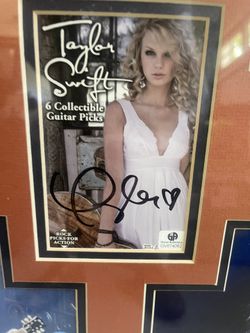 Taylor Swift autographed Picture Framed