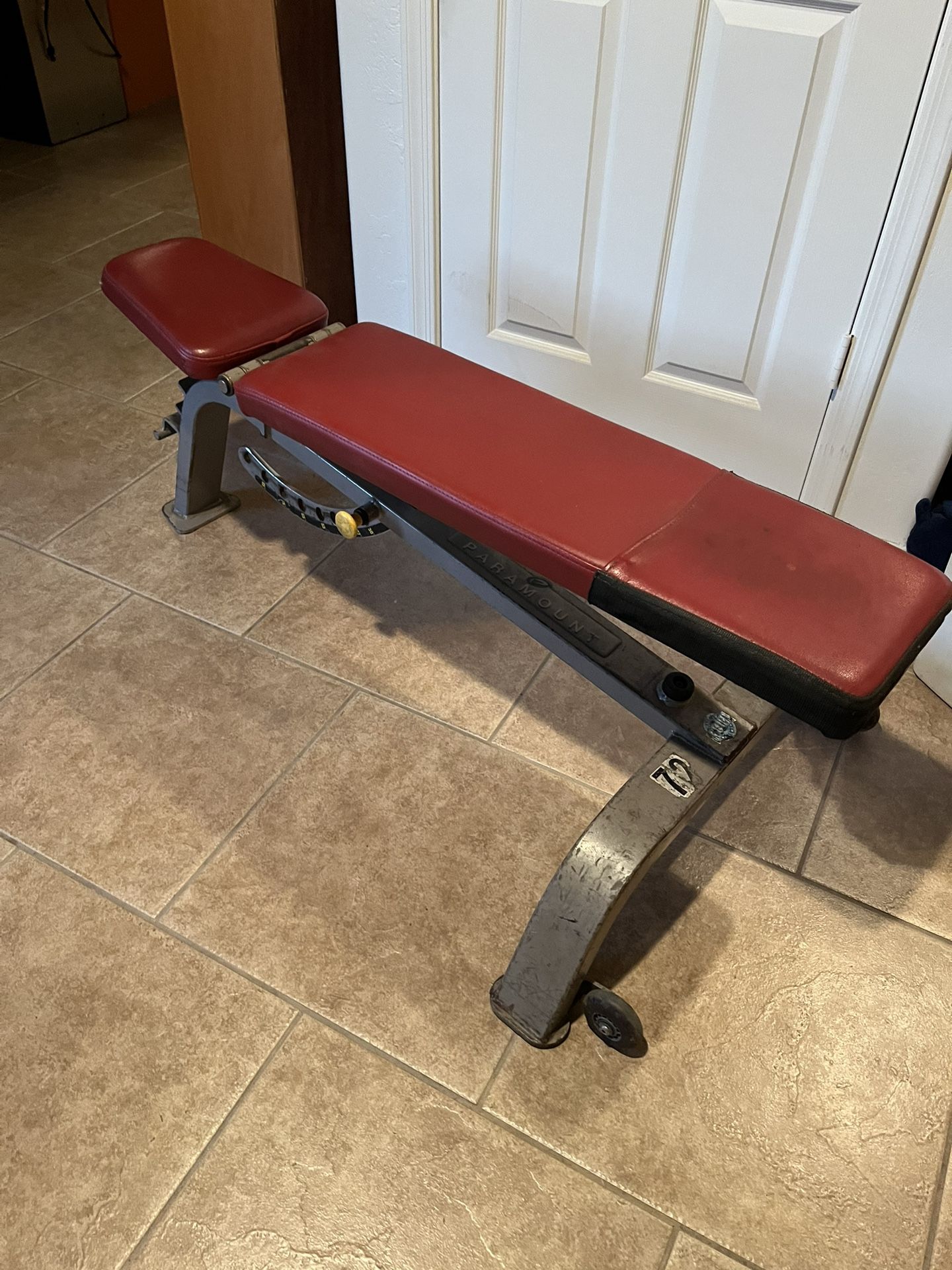 Paramount Commercial Adjustable Weight Bench