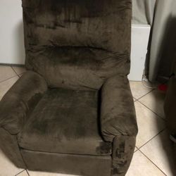 Reclinable Couches