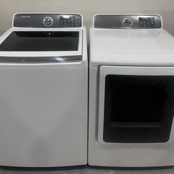 Samsung Washer And Dryer In Great Working Condition. No Issues Works Good.