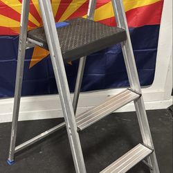 Kobalt 4’ Step Ladder