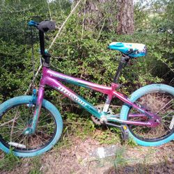 18" Kent Illusion Child Bicycle, 18" Wheels
