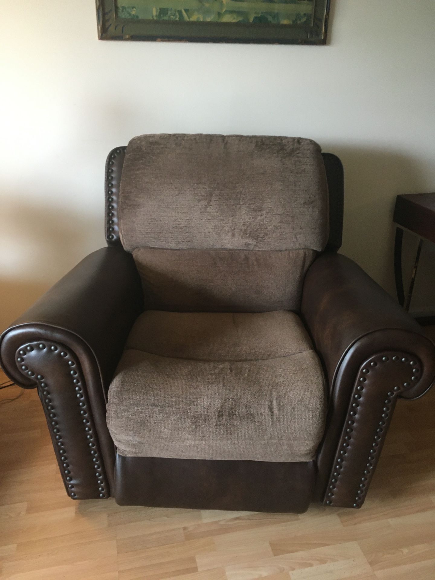 Brown Fabric / Faux Leather Automatic Recliner w USB input - $225 OR BEST OFFER
