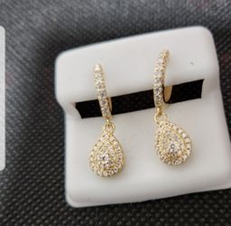 Brand New 925 Silver on Gold Vermeil 0.9ct VVS Moissanite Halo Teardrop Huggie Earrings