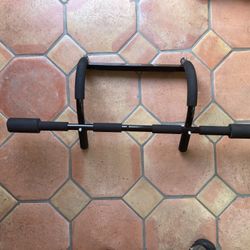 Prosource Fit ProsourceFit Multi-Grip Lite Pull Up/Chin Up Bar, Heavy Duty Doorway Upper Body Workout Bar for Home Gyms 24”-32” (ps-1240-cu-basic), Bl