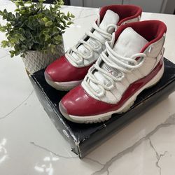 Jordan 11 Cherrys
