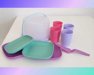 Tupperware mini party set