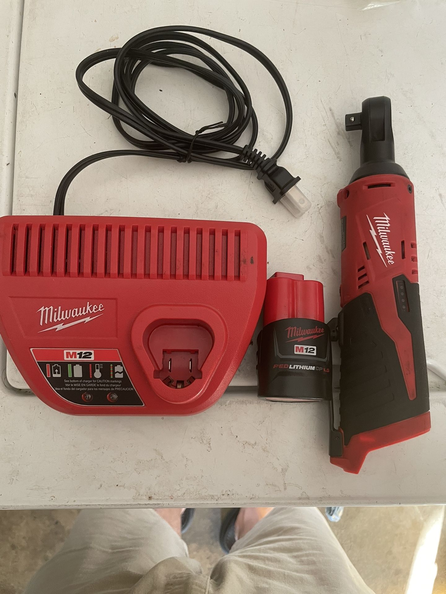 Milwaukee Ratchet M12 3/8”