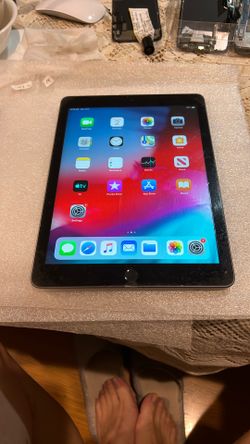 iPad 5th Generation 32GB WiFi
