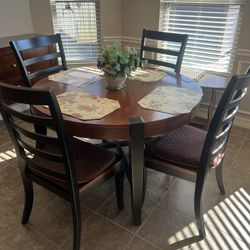 dining room table 