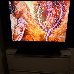 TV SANSUM SMART TV $$140 TV LG $$130 CASH