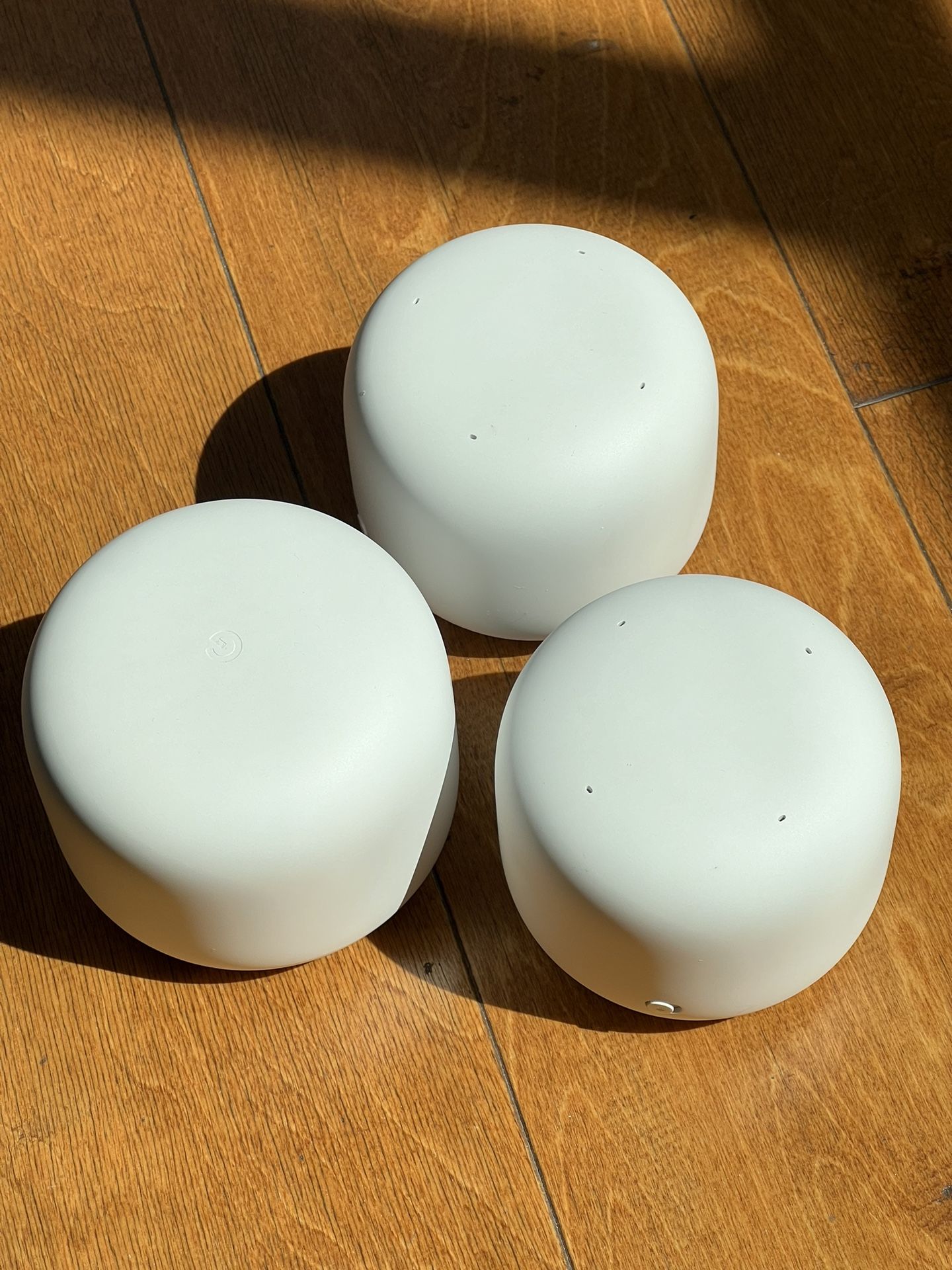 Google Nest WiFi Router + Nest WiFi Points