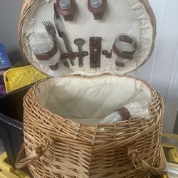 Picnic Basket 