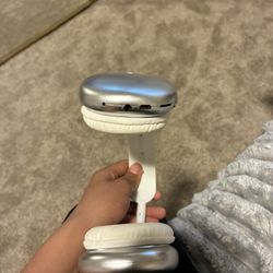 REAL APPLE HEADPHONES 