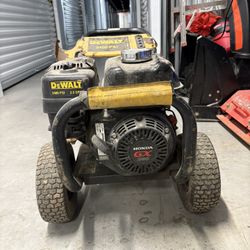 DeWalT power washer