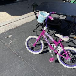 Girls Bike With Basket 