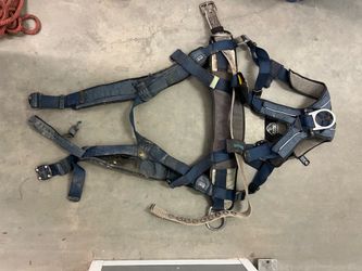 3M DBI-SALA Fall Protection ExoFit XP Climbing Harness