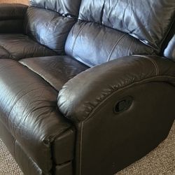 Sofa Recliners.  Leather     Beautiful Like NewSofa Recliners.  Leather     Beautiful Like New