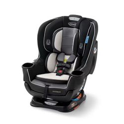 Car Seats - Two Graco Extend2Fit