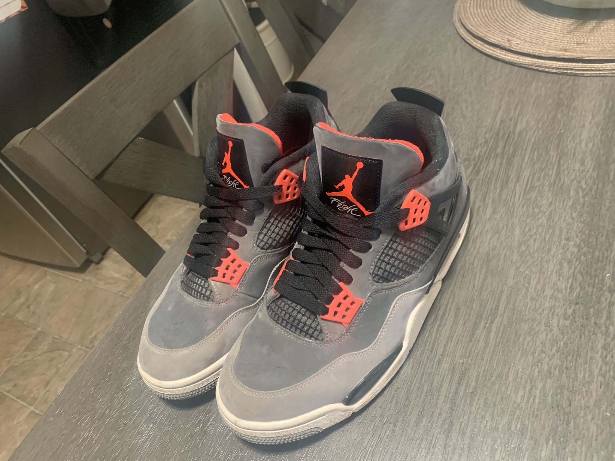 Air Jordan 4 Retro Infrared - Size 9.5 - Great Condition!