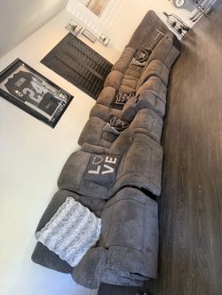 Sectional With 2 Recliners 