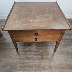 Retro end table solid, but could use some nice refinishing