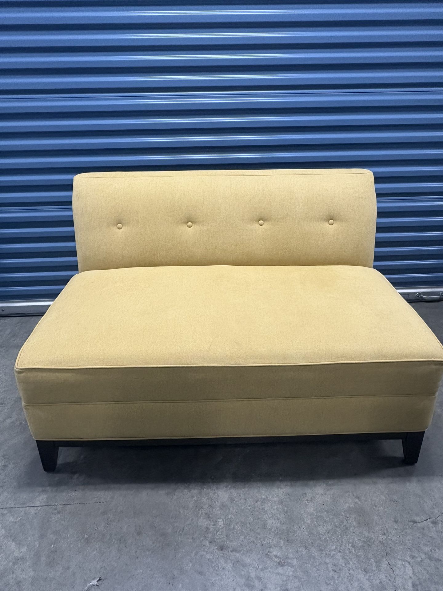 🌟 Mustard Yellow Loveseat – Stylish & Comfy!