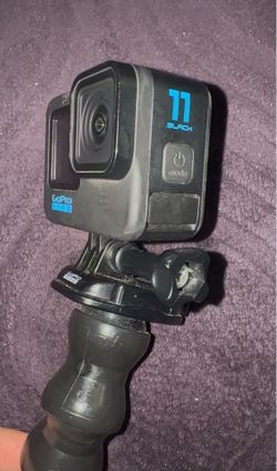 GoPro HERO 11 Black + Grip / Mount Bundle