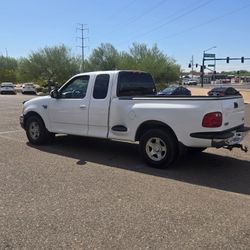 Ford F150 2001 $5,200 O.B.O