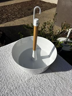 Hanging Planter White Meet 